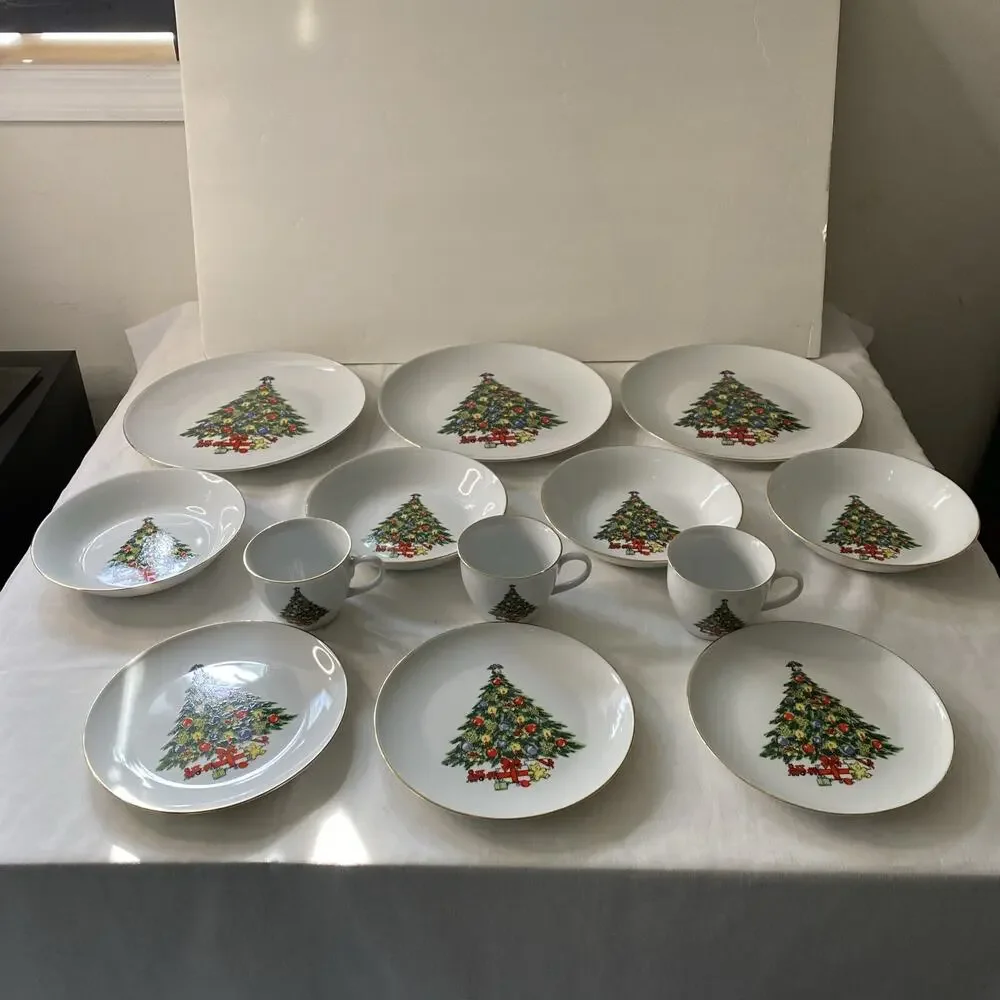 10pc Jamestown China Christmas Treasure China Service Gold Rim & 3 cups 